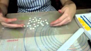 How to make poker chips with Fondant by Vancouver Cake Designer [upl. by Doran]