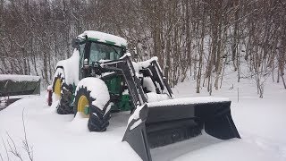 Moving Snow  John Deere amp Westbjørn E2450  Snowblowing [upl. by Jasper]