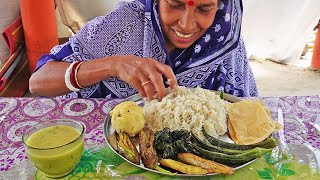 Eating Bhat Alu Makha Tok Dal Begun Bhaja Dharosh BhajaKacha Kola BhajaSushni Shak BhajaPapad [upl. by Anazraf]