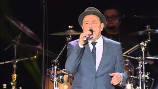 Rubén Blades con Roberto Delgado amp Orquesta en vivo  Plástico [upl. by Danielle]