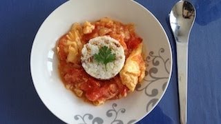 Recette de Tomate sautée aux oeufs brouillés [upl. by Nahama]