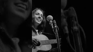 Joan Baez imitates Bob Dylans singing shorts bobdylan joanbaez [upl. by Ming]