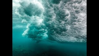 The beauty of ocean waves from below the surface [upl. by Derraj553]