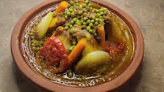 Tagine de viande et légumes  Recette marocaine [upl. by Rokach395]