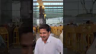 𝐁𝐨𝐬𝐬 𝐢𝐧 banglore 🔥 YS Jagan Mohan Reddy garu in kempegowda international airport [upl. by Qifahs]