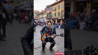 Viral Monyet Main Gitar di Pasar Amerika empudstudioai empudstudiogrup shorts [upl. by Nahtanoy]