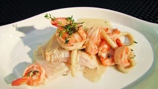 Receta Róbalo en salsa marinera [upl. by Cohe]