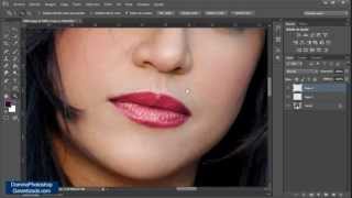 Cómo cambiar el color de los labios  Tutorial de Photoshop [upl. by Ydnim]