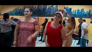 🔴BLANQUITA LA COCO SE ANIMO A MOVER EL BOTE Y GOZA LA CUMBIA💃💃💢💯 [upl. by Eillime708]