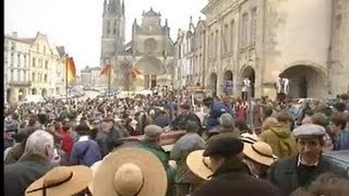 La fête des boeufs gras à Bazas [upl. by Donohue855]