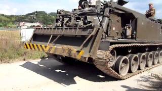 Verschiedene Panzer in voller Fahrt am 5th Convoy to Remember 2010 [upl. by Kraska]