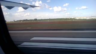 ATR 72600 pousando em Viracopos  SBKP  voo AD5123 030214 [upl. by Tess890]