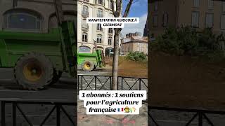 DU FUMIER DANS LES RUES  manifestation johndere agriculture [upl. by Arraeis]