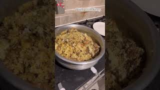 Malabar Chicken Dum Biriyani dum pottikkaldinner malayalamsong love foodblog food [upl. by Blunk621]