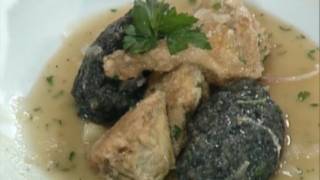 Alcachofas a la importancia con guiso de chipirones  Artichokes with squid stew [upl. by Iahk]