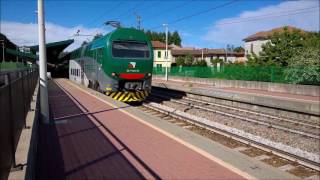 TAF  Arrivo e partenza dei treni per CanzoAsso e Milano Cadorna nella stazione di Mariano Comense [upl. by Bethina244]