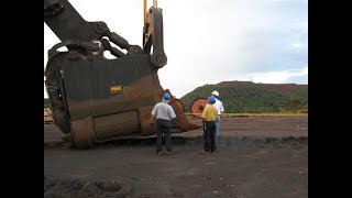 VOLCADOR VAGONES SOBRE PRIMARIA FERROMINERA 25042016 [upl. by Onaireves]