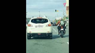 Motorcyclist avenges trash throwing driver shorts [upl. by Nolubez58]