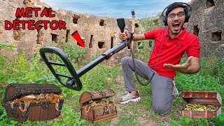 Treasure Hunt in 500 Year Old Fort💰  पुराने किले में मिला अजीबोगरीब खजाना😲  100 Unexpected [upl. by Ariaet]