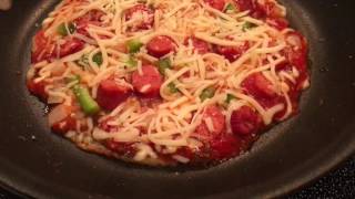 Ericas easy Low Carb High Fat quot Keto personal panquot Pizza [upl. by Leslee]