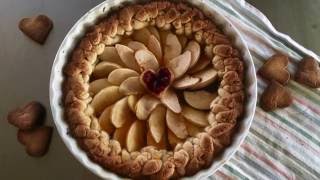 crostata di mele con treccia [upl. by Sherrod118]