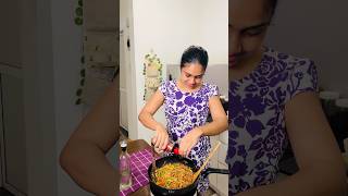 Chicken Chow Mein🥕 fyp srilanka chickenchowmeinrecipe dinnerideas [upl. by Tenney]