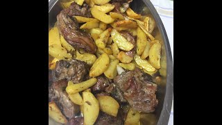 AGNELLO AL FORNO CON PATATE [upl. by Yniatirb51]