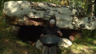 Soṷnoṷedi̭ā  Throatsinging Handpan Gaulish [upl. by Boleslaw125]