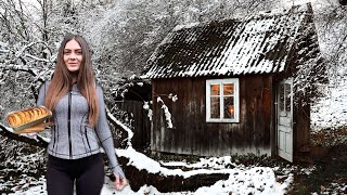 Winter camping in Abandoned cabin  Old wood Stove amp Oven cooking  Solo ASMR [upl. by Levesque731]