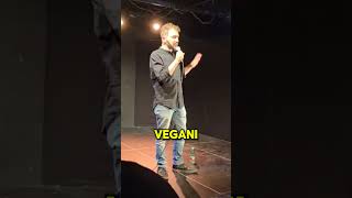 VANTAGGI DEL VEGANISMO 🌱 standupcomedy [upl. by Nosrak239]