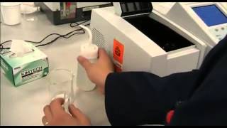 Using a Shimadzu spectrophotometer [upl. by Seely]