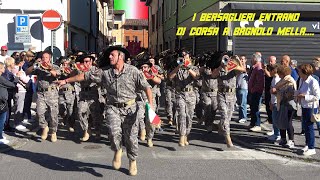 I BERSAGLIERI ENTRANO DI CORSA A SUONO DI FANFARA NELLA PIAZZA CENTRALE DI BAGNOLO MELLA [upl. by Melodee]