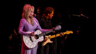 ✅ Dolly Parton got everyone in the holiday spirit with her Macys Thanksgiving Day Parade performan [upl. by Eleirbag]