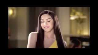 Julia Barretto Does The Palmolive Finger Comb 30s [upl. by Cir]