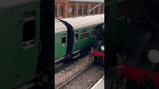 34059 Sir Archibald Sinclair filmed from the bridge steps at Sheffield Park Station [upl. by Eerpud881]