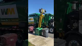 Brand new Amrep on a stuffed recycle ♻️ can garbagetruck trashtruck wastemanagement amrep [upl. by Sky832]