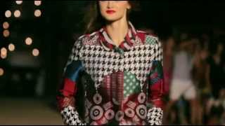 Sfilata Desigual 2013  Chic Fiction [upl. by Doone531]