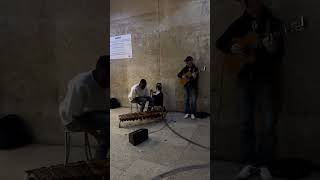 Cuando un caucásico y un mozambiqueño se encontraron por casualidad en Lisboa africa latinjazz [upl. by Ainegue302]