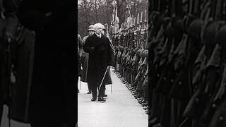 Ehrengarde der Weimarer Republik 🦅🇩🇪 wachbataillon militär soldaten parade garde tradition [upl. by Oralia130]