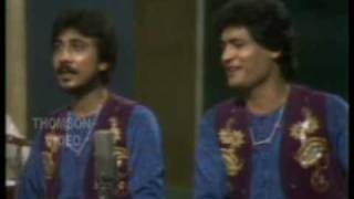 Lagi re tum se lagi nazar asad amanat ali and hamid ali khan live [upl. by Clementine75]