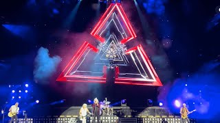 Def Leppard Comin’ Under Fire live live St Louis M0 762024 [upl. by Retsehc]