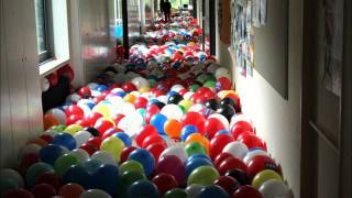 MaxBornGymnasium Backnang  Abischerz  Abistreich 2011  15000 Luftballons [upl. by Introc]