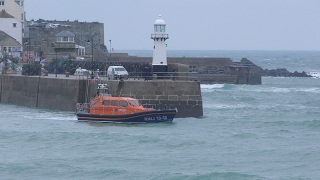 RNLB COSANDRA LEAVING St IVES HARBOUR [upl. by Ettelocin]