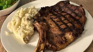 BoneIn Ribeye At Texas Roadhouse Vs LongHorn Steakhouse [upl. by Meehyr715]