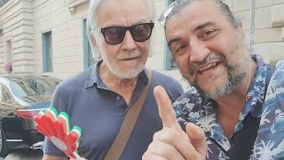 Harvey Keitel a Roma saluta i fan col Salutatore HelloMan [upl. by Ronen]