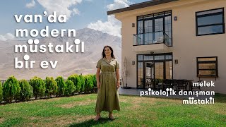 Vanda Dağ Göl Şehir ve Bozkır Manzaralı Modern Bir Ev [upl. by Clementia]