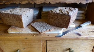 Sauerteigbrot Teigherstellung nur 9 Minuten Roggenmischbrot Brot backen ohne Kneten [upl. by Inaj]