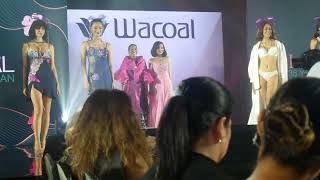 Curtain call of the Wacoal 35TH Anniversary Fashion Show with Lorna Tolentino and other icons [upl. by Dazhehs]