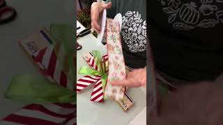 EASY CHRISTMAS BOW TUTORIAL 🎄🎅 DIY Bow Tutorial  Christmas Wreath Bow Tutorial StepbyStep 🎀 [upl. by Kcirdlek]