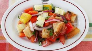 Fresh Panzanella Salad [upl. by Drusy978]